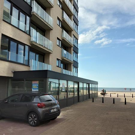 Koksijde Zeedijk La Digue 102 Appartement Met Garage - Lateraal Zeezicht Exterior photo